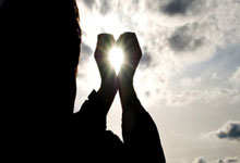 散户出主力进的股票:股票配资专业网-套现超3000万美元！黄仁勋减持英伟达股票